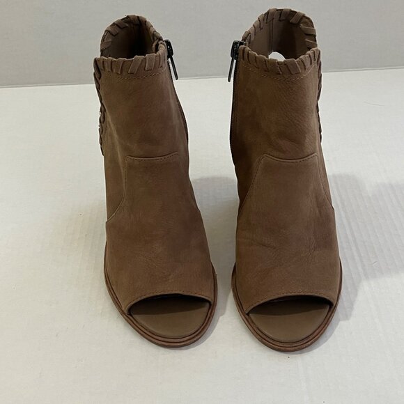 Vince Camuto Leather Peep Toe Heeled Ankle Booties Sz 7 Chunky Boho Chic Western - Picture 2 of 7